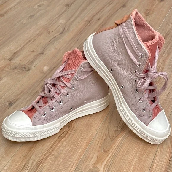 Pink converse 5.5 2025